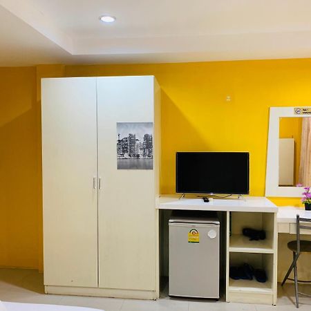 Guan Chao Yin Hotel Patong Bagian luar foto