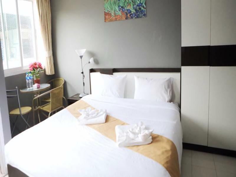 Guan Chao Yin Hotel Patong Bagian luar foto